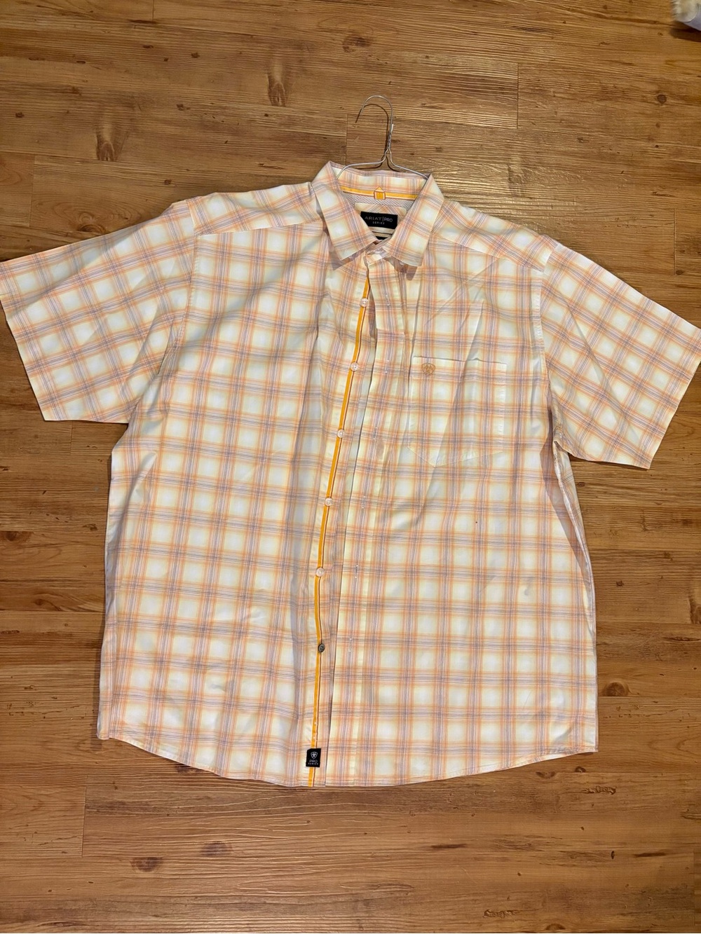Ariat White & Orange Plaid Short-Sleeve Button-Down Shirt